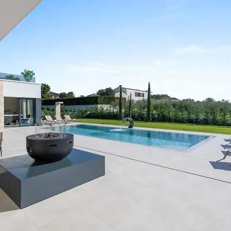 Asmoa By Guide Villa *