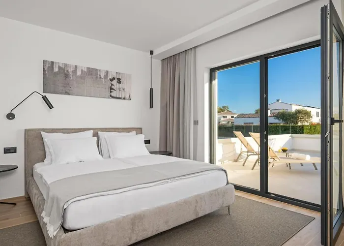 Vila Asmoa By Guide *